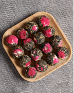 Fengqing Dragon Pearl Rose Black Tea