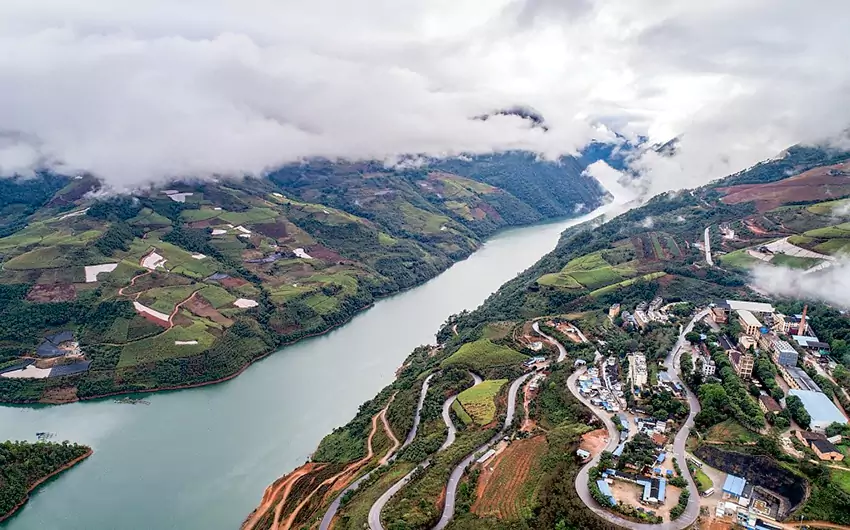 The Terrain Of Fengqing County