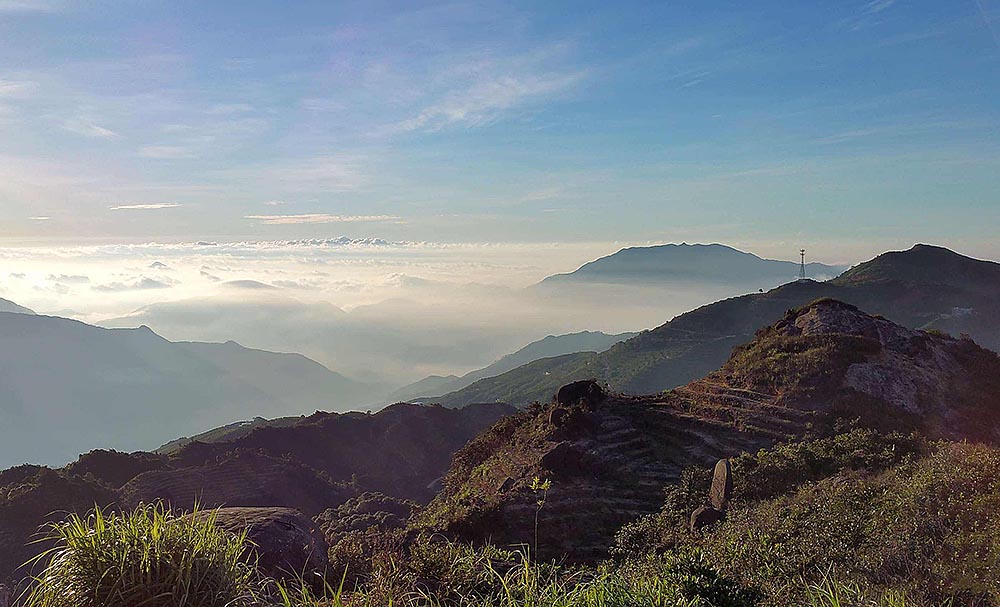 Scenery Of Phoenix Mountain In Chaozhou